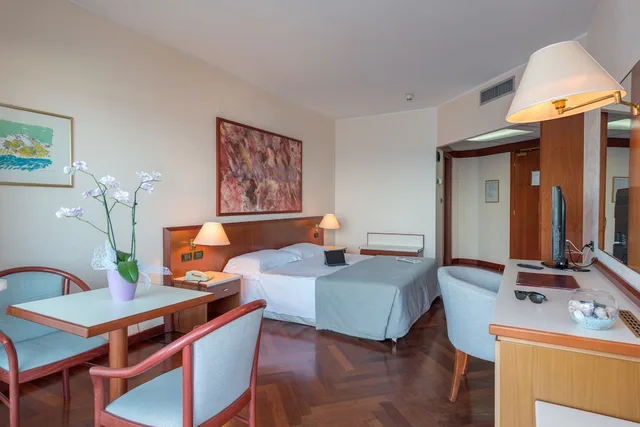 غرفة عائلية ثلاثية بإطلالة على الحديقة بغرفة نوم واحدة، Splendid Hotel La Torre 5/6