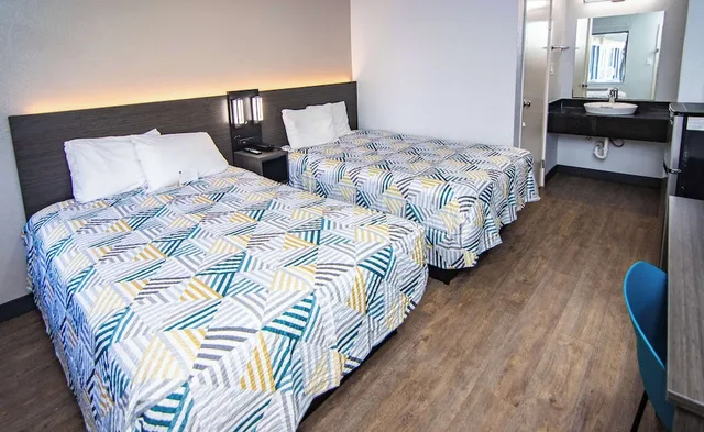 Standard, 2 Double Beds, Motel6 Ft. Pierce, FL 3/10