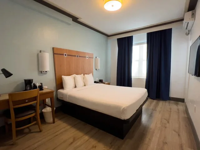 غرفة سوبيريور بسرير كوين، Majestic Hotel South Beach 1/4