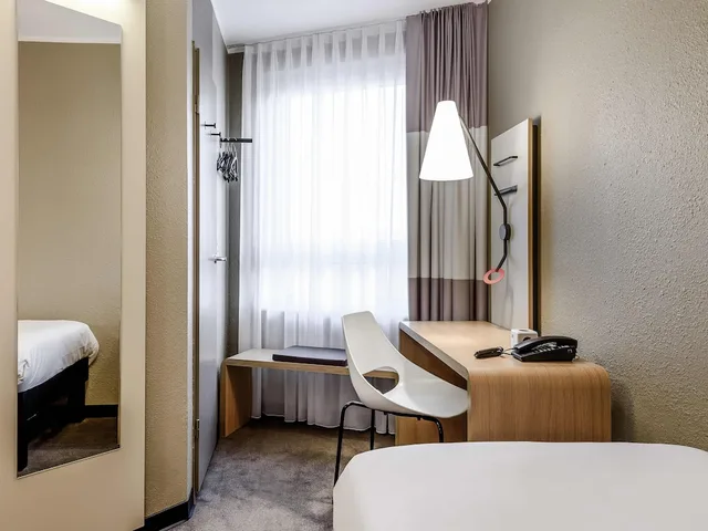 غرفة قياسية بسرير كوين، Ibis Frankfurt Centrum 6/6