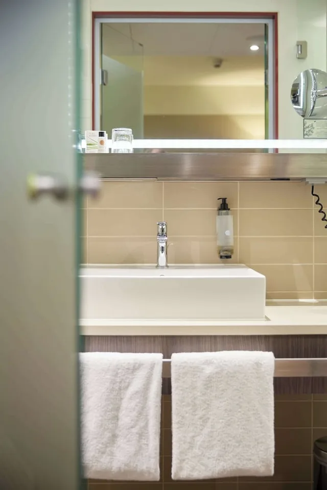 غرفة قياسية صغيرة بشرفة، bigBOX ALLGAEU Hotel, WorldHotels Distinctive 4/4