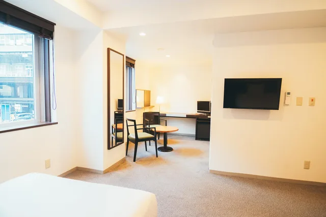 Universal، Quintessa Hotel Kokura Comic & Books 2/2
