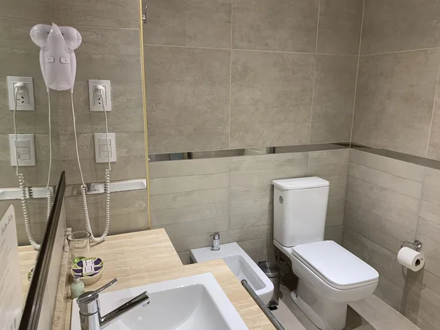 غرفة قياسية ثلاثية بسرير مزدوج وسرير فردي، Chalten Suites Hotel 8/10