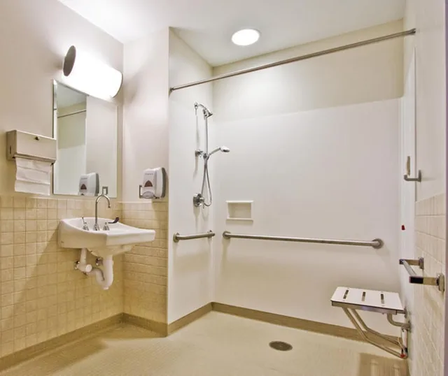 Room, 2 Queen Beds, Accessible, Country Inn & Suites by Radisson, St. Petersburg - Clearwater, FL 6/6