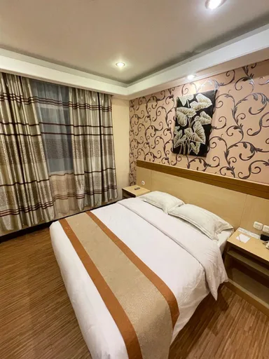 غرفة ديلوكس بسرير مزدوج، Grand Puncak Lestari Hotel 2/4