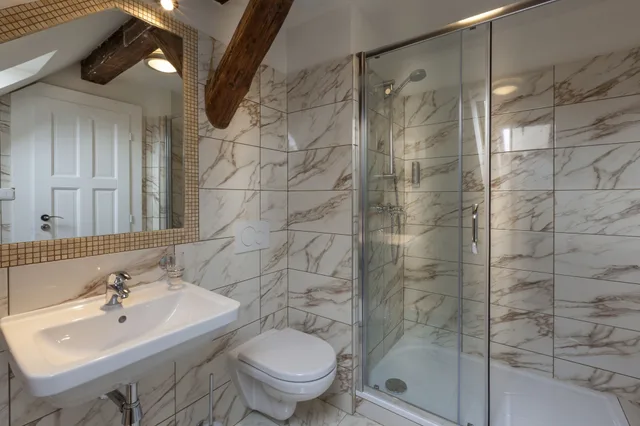 2 Bedrooms, Family, Quadruple, Double and Twin Beds, Little King Hotel U Malvaze 5/7