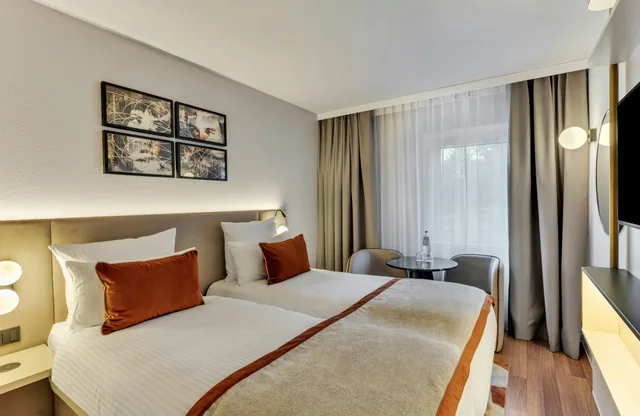غرفة كومفورت بسريرين منفصلين، Leonardo Hotel Hannover Medical Park 1/7
