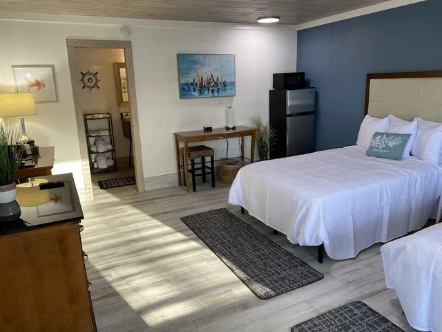 Standard, 2 Double Beds, Gulf Coast Inn 2/10