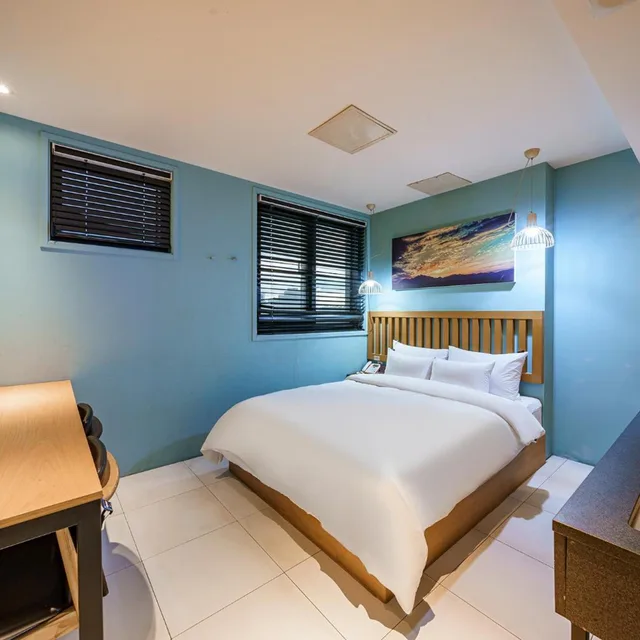 غرفة قياسية بسرير مزدوج، H Avenue Hotel 5/10