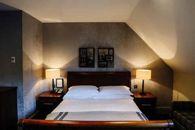 غرفة ديلوكس بسرير كينج، Hotel Du Vin Edinburgh 2/2