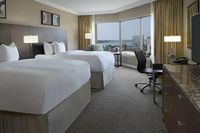 Premium, 2 Queen Beds, High Floor, INTERCONTINENTAL TORONTO CENTRE 6/8