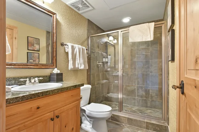 Silver, Lodge, Studio, Murphy Bed، Silverado Lodge 1/2