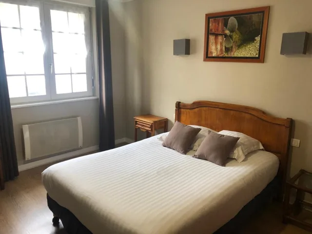 غرفة قياسية بسرير مزدوج، HOTEL DE LA CORNICHE 1/1