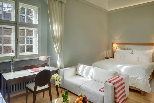غرفة قياسية بسرير مزدوج، Chateau Heralec 4/5