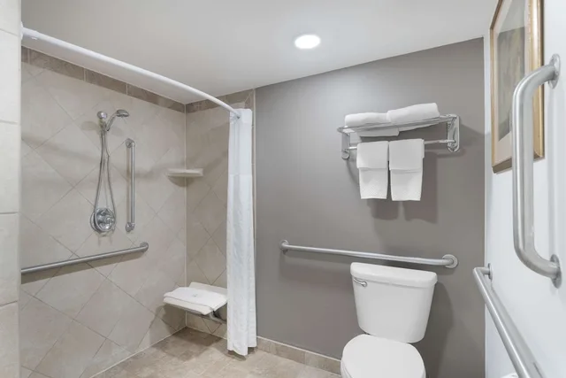 غرفة قياسية بسرير كينج، Quality Inn Idaho Falls 10/10