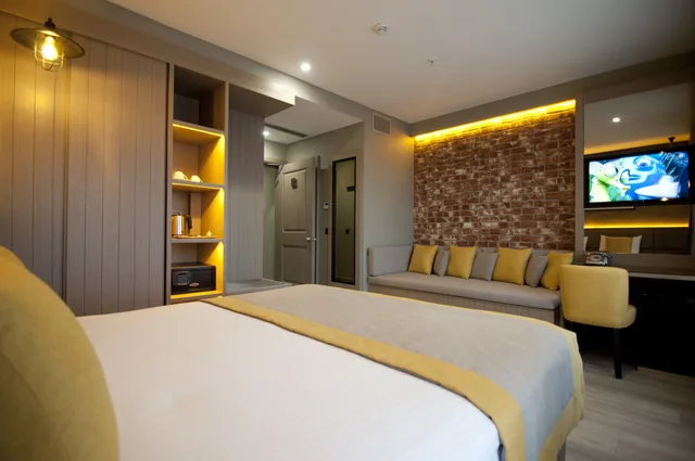 جناح عائلي بسريرين منفصلين وسرير كينج بغرفتي نوم مع أريكة في الملحق، Hotel Seraglio 8/10