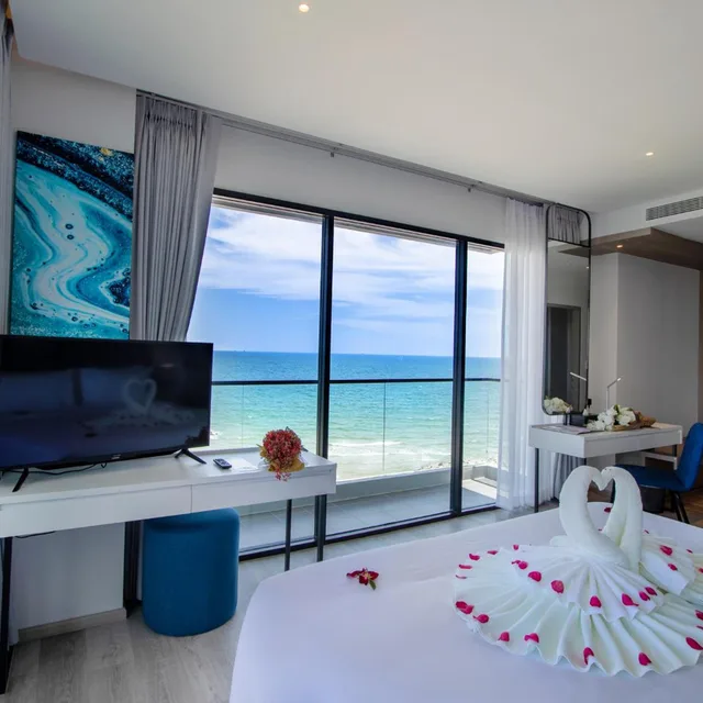 Executive, Suite, Fortune Saeng Chan Beach Rayong 7/10