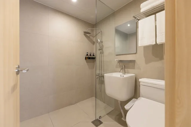 غرفة ديلوكس بسرير مزدوج بإطلالة على المدينة، Myeongdong Guesthouse Como 4/5