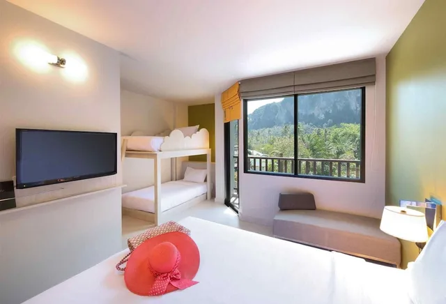 غرفة عائلية بسرير مزدوج وسريرين منفصلين، IBIS STYLES KRABI AO NANG 5/10
