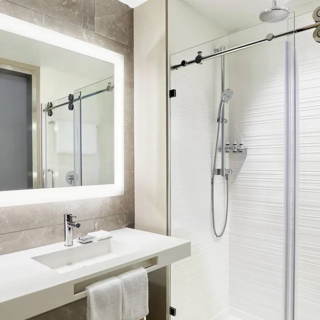 غرفة بسرير كينج بإطلالة على المدينة مع أريكة، Ac Hotel Huntsville Downtown 8/8