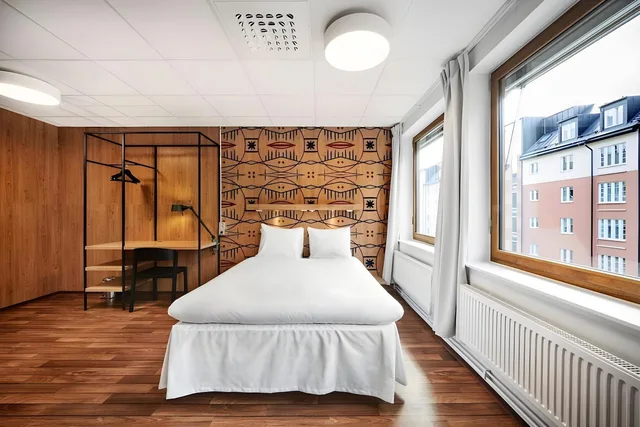 Deluxe, King Bed, Queen Bed, Generator Stockholm 2/2