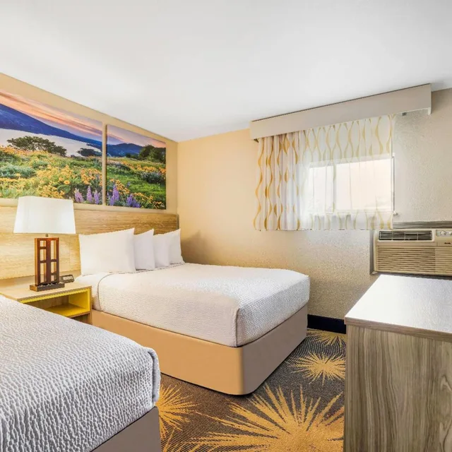 جناح بسريرين مزدوجين بغرفتين، Days Inn by Wyndham Cortez 2/7