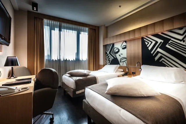 غرفة كلاسيكية بسريرين منفصلين لذوي الإعاقة، Crowne Plaza Milan City 1/8