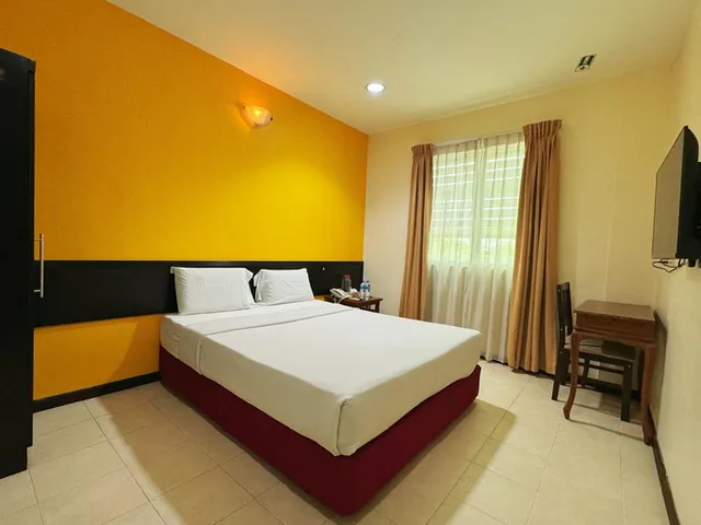 غرفة قياسية بسرير مزدوج للمدخنين، Grand Far East Hotel 1/2