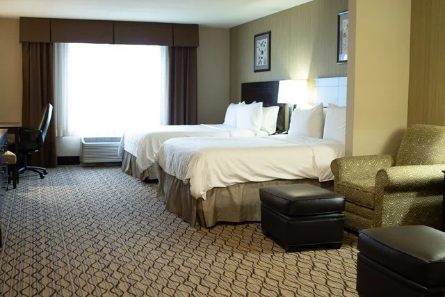 جناح بسرير فردي بغرفتي نوم لذوي الإعاقة، Holiday Inn Express And Suites Williston 2/5
