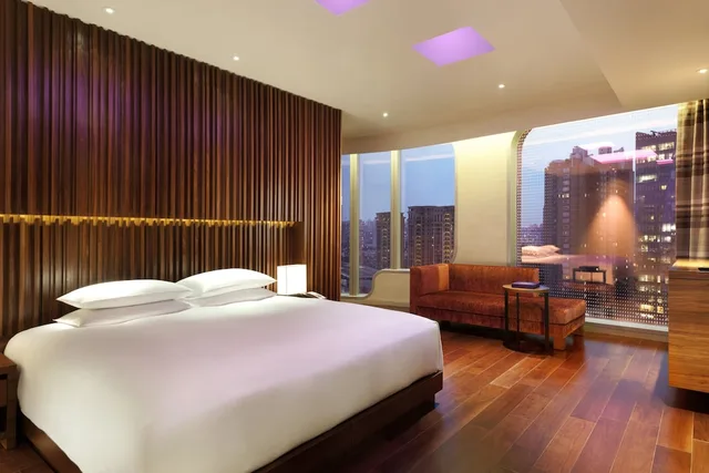 Andaz, Suite, King Bed، Andaz Xintiandi Shanghai - A Concept By Hyatt 1/6