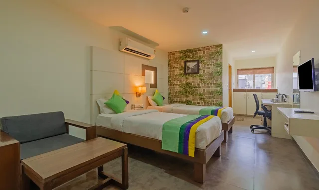 deluxe, ZO Rooms Fatehganj 1/2