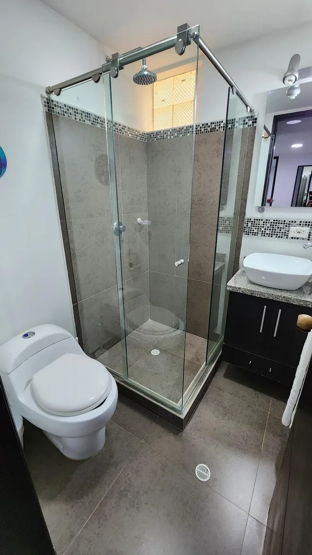 2 Bedrooms, Supreme, Suite، White Coral Apartasuites 5/8