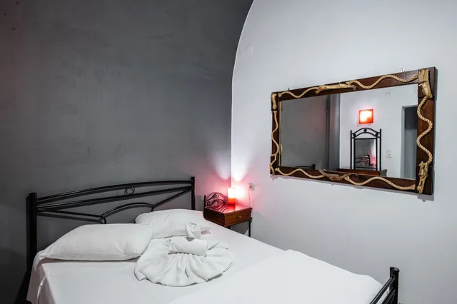 غرفة كلاسيكية بسرير كوين بإطلالة على المدينة، Villa Toula 5/10