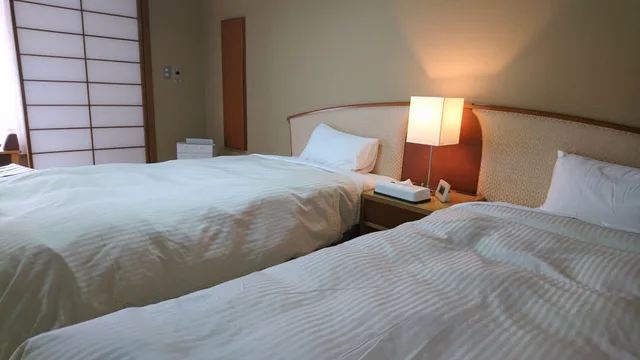 غرفة قياسية بسريرين منفصلين وفرشتي فوتون بأرضية تاتامي، Tateshina Grand Hotel Takinoyu 2/2