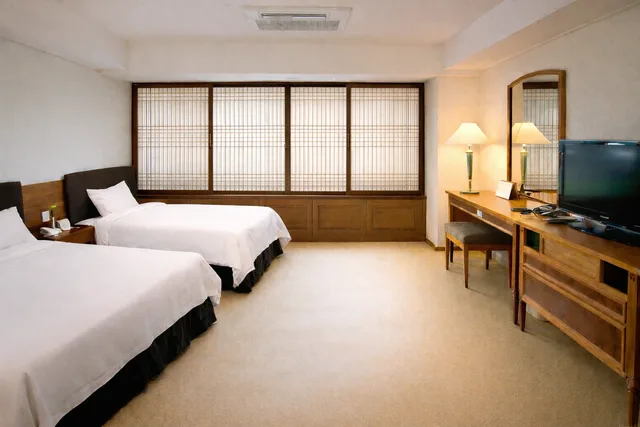 Ondol, 1 Double and 1 Single Bed, Mountain View، The K Hotel Gyeongju 3/3