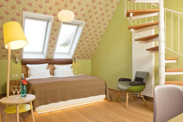 Suite, Xxl، Hotel Gude 2/4