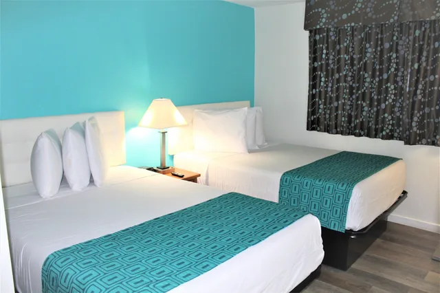 جناح استوديو بسريرين مزدوجين مع أريكة بمطبخ، Howard Johnson Suites by Wyndham San Diego Chula Vista/BayFt 3/6