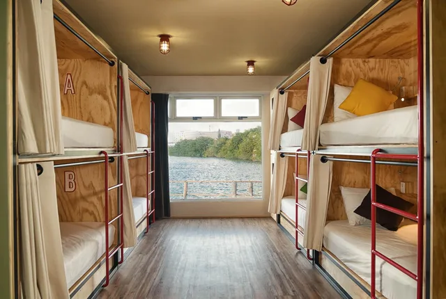 Mixed Dorm, 12 Beds، Mayan Monkey Cancun 1/1