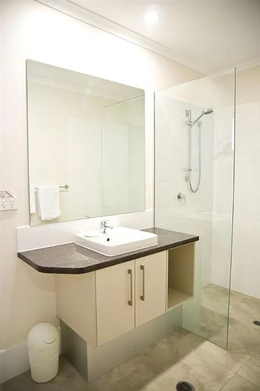غرفة قياسية بسرير كوين، Roma Central Motel 5/5