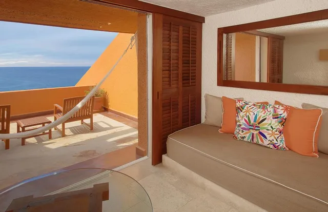 Junior Suite, Las Brisas Ixtapa 2/2
