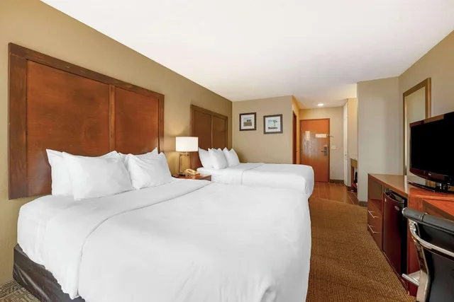 غرفة قياسية بسريرين كوين، Comfort Inn Lexington 5/8