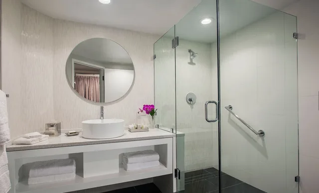 Lanai, 2 Queen Beds, Side Pool View, Balcony or Patio، Renaissance Orlando Resort - Disney Springs Area 6/6