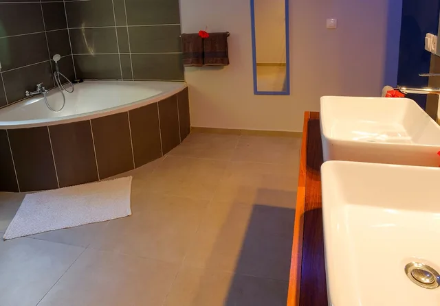 Suite, Queen Bed, Panoramic Sea View, Sofa, Pool Access، Villa Les Orchidées 1/1