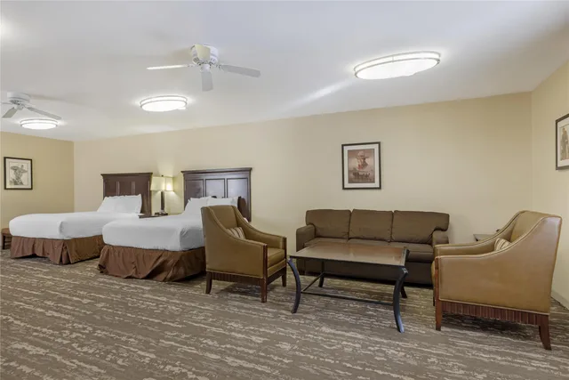 غرفة كبيرة بسريرين كوين، Best Western Frontier Motel 5/8