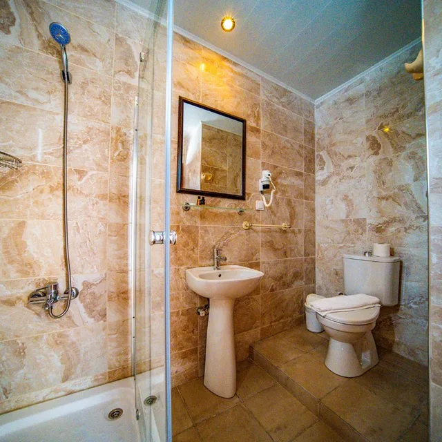 غرفة قياسية بسرير مزدوج بإطلالة على البحر، Nagi Beach Hotel 7/10
