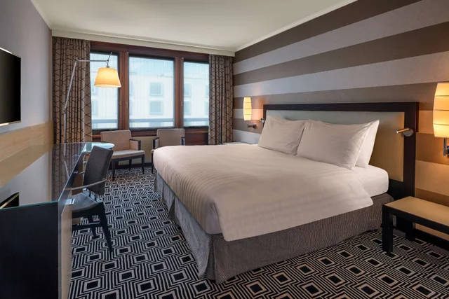 غرفة بسرير كينج، Hilton Geneva Hotel and Conference Centre (EX-Starling E EX-Crowne) 10/16