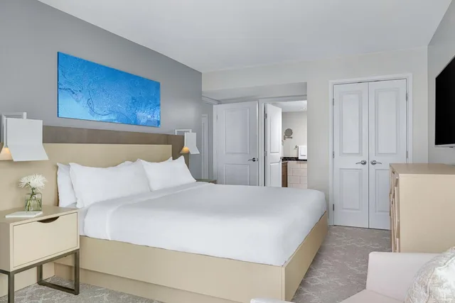 فيلا بسرير كينج وسريرين كوين بشرفة بغرفتي نوم مع أريكة، Marriott S Crystal Shores 2/5