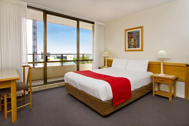 شقة بغرفة نوم واحدة، The Summit Apartments 1/1