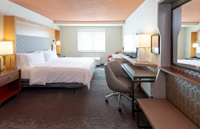 Room, King Bed, Sofa, Holiday Inn Express & Suites Rock Springs Green River 2/5