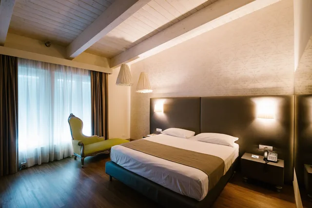 غرفة بسرير مزدوج، Diamante Mhotel 3/8